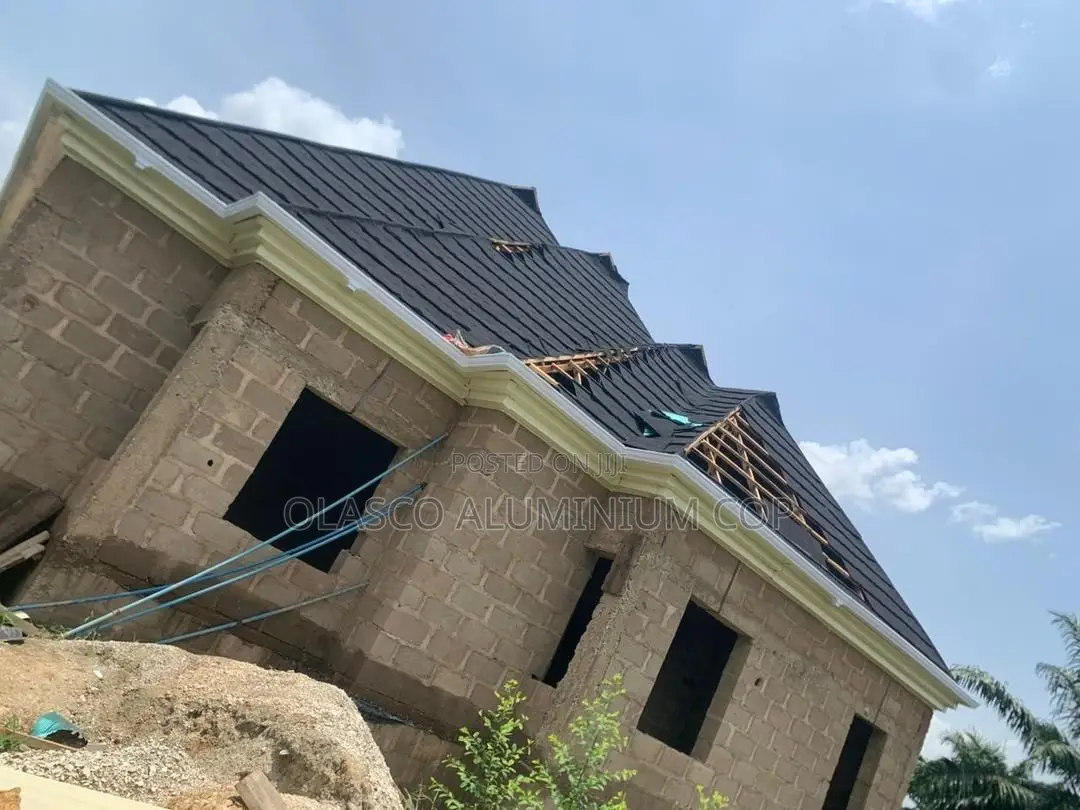 Aluminum Parapet With Gerald Roofing Sheet