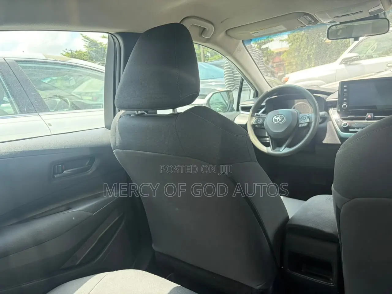 Toyota Corolla LE 2022 White