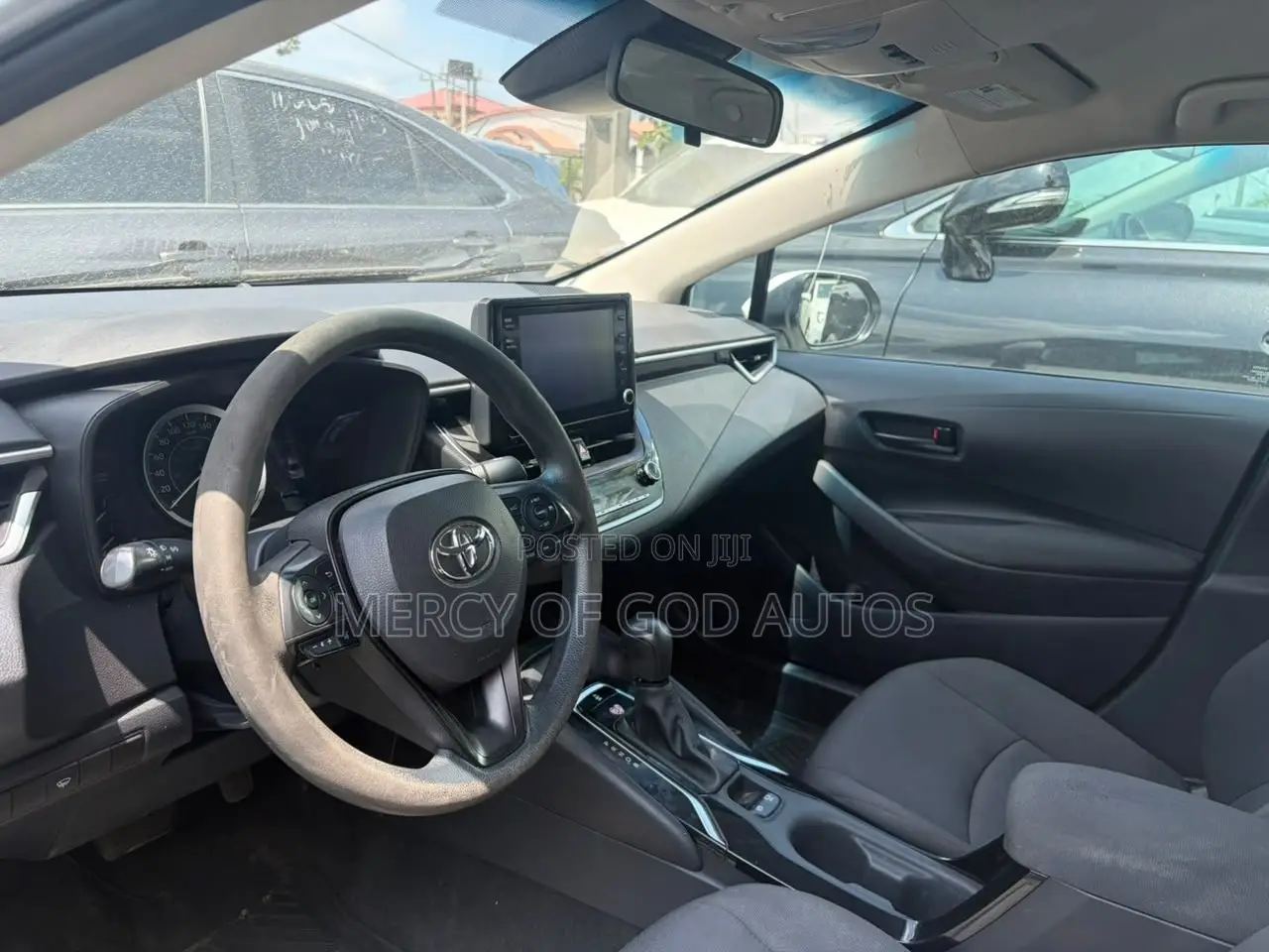 Toyota Corolla LE 2022 White