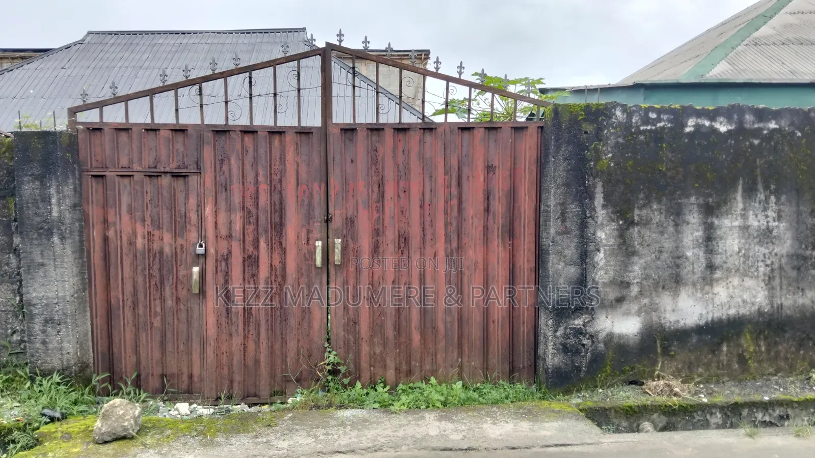 For Sale : Half Plot ,Off Ikwere Road, by Kala , Ph