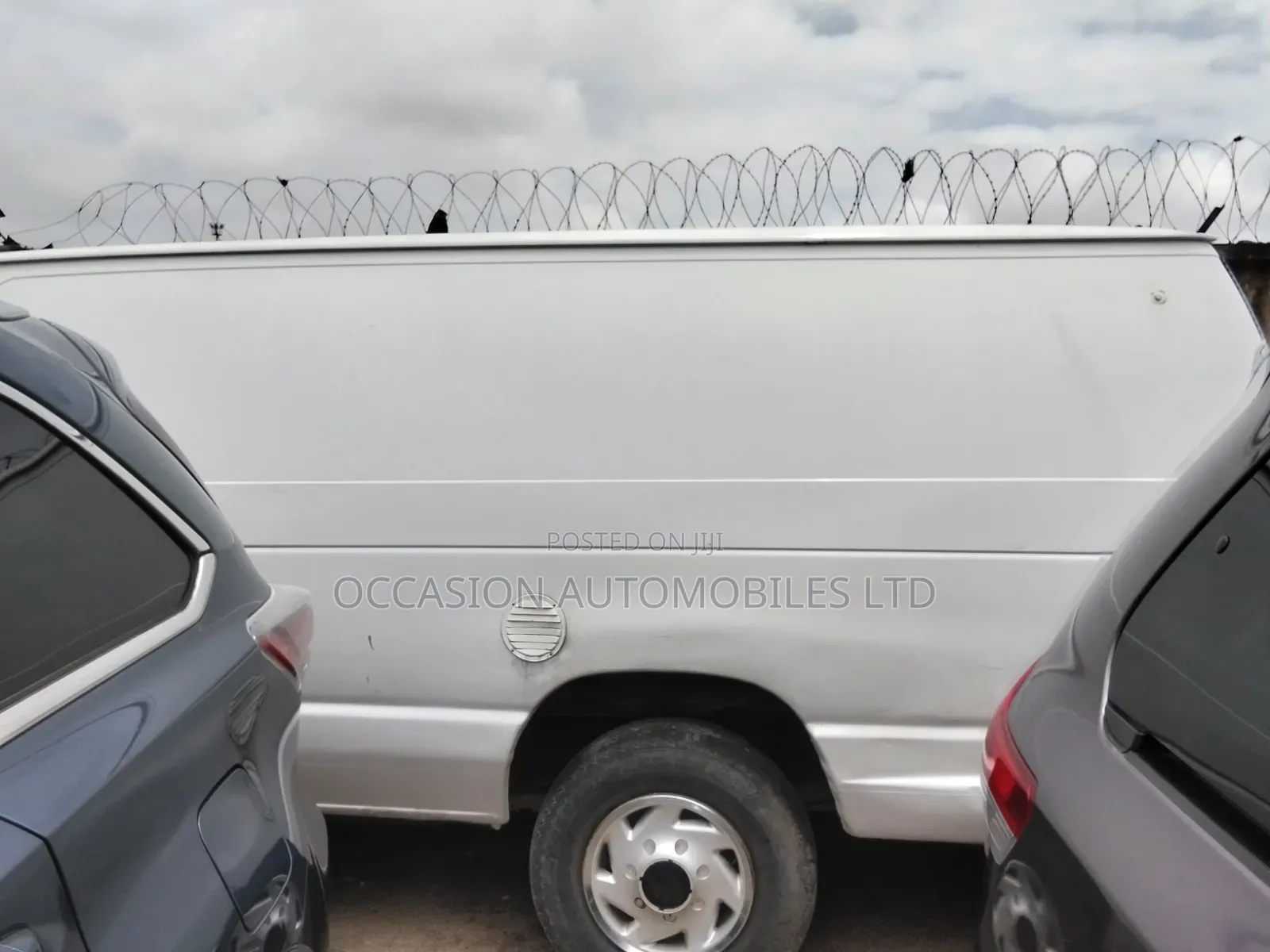 Ford E250 2010 White