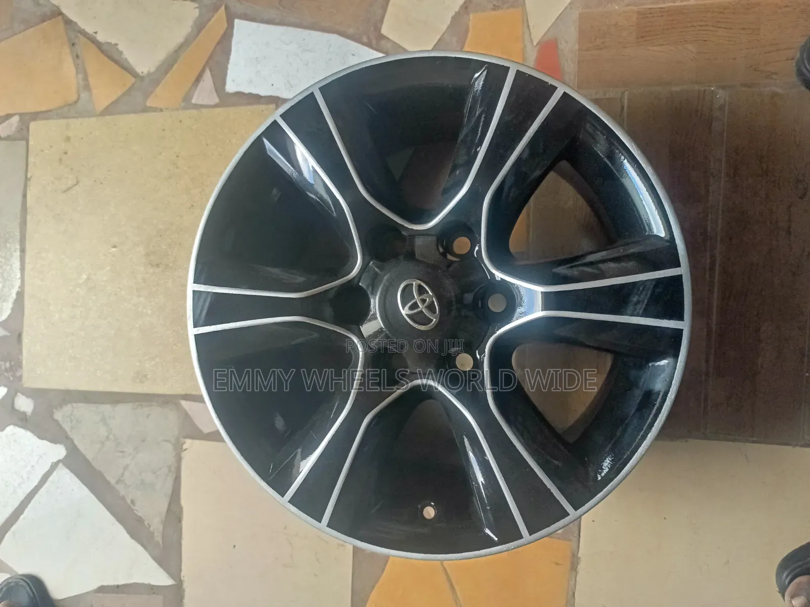 17inch for Toyota Prado 2010/12 Model Direct Tokunbo Available in Stock