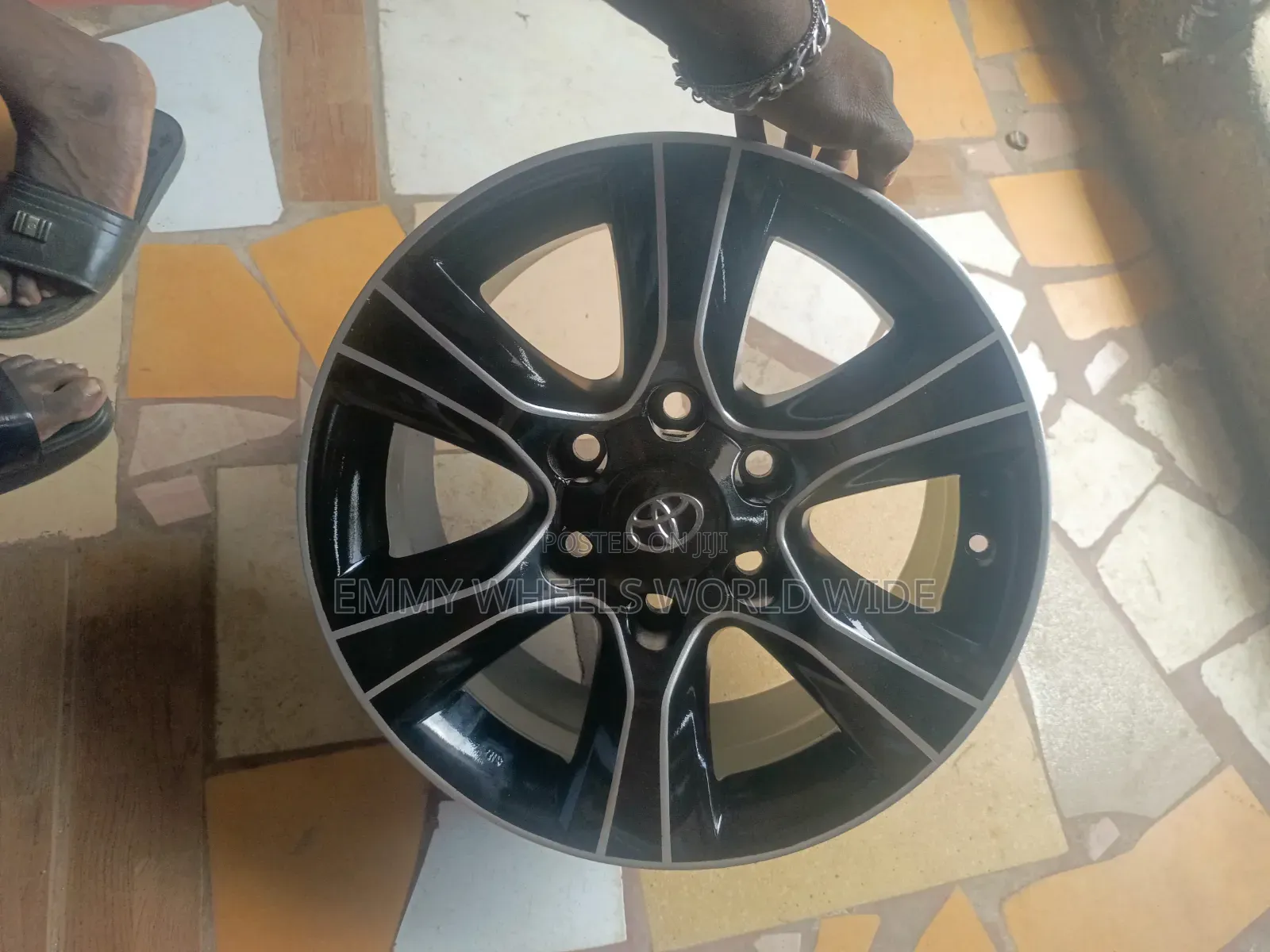 17inch for Toyota Prado 2010/12 Model Direct Tokunbo Available in Stock