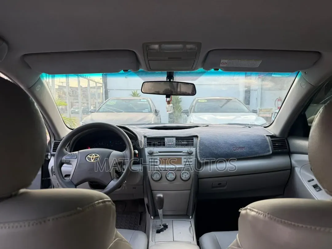 Toyota Camry 2011 Silver