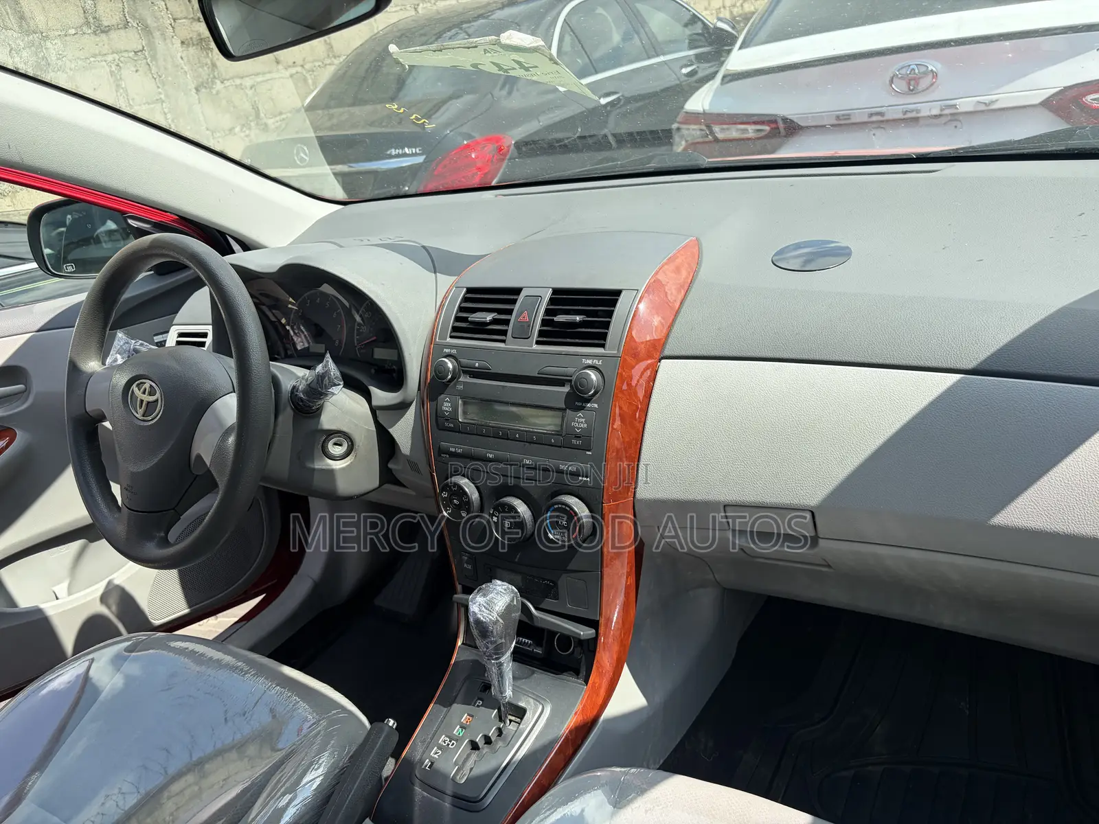 Toyota Corolla 2010 Red