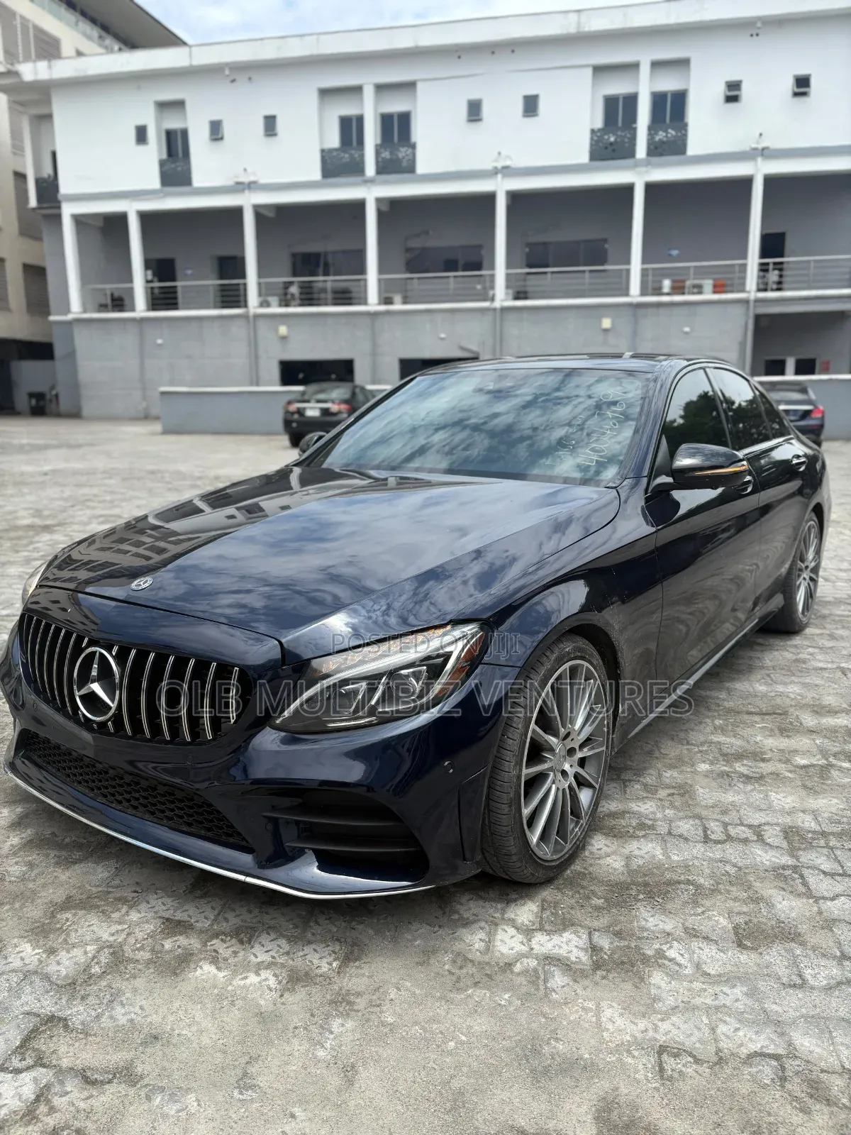 Mercedes-Benz C43 2017 Blue