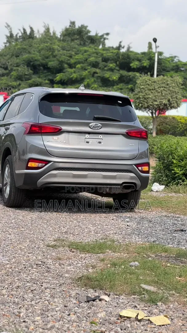 Hyundai Santa Fe 2019 Gray