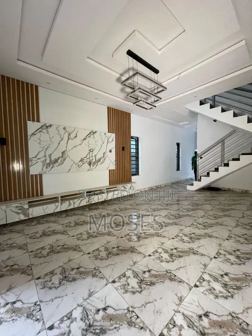 4bdrm Duplex in Inside An Access, Sangotedo for sale