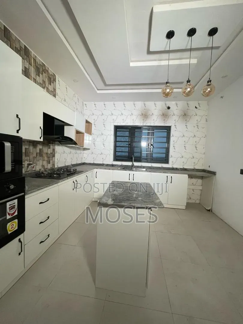 4bdrm Duplex in Inside An Access, Sangotedo for sale