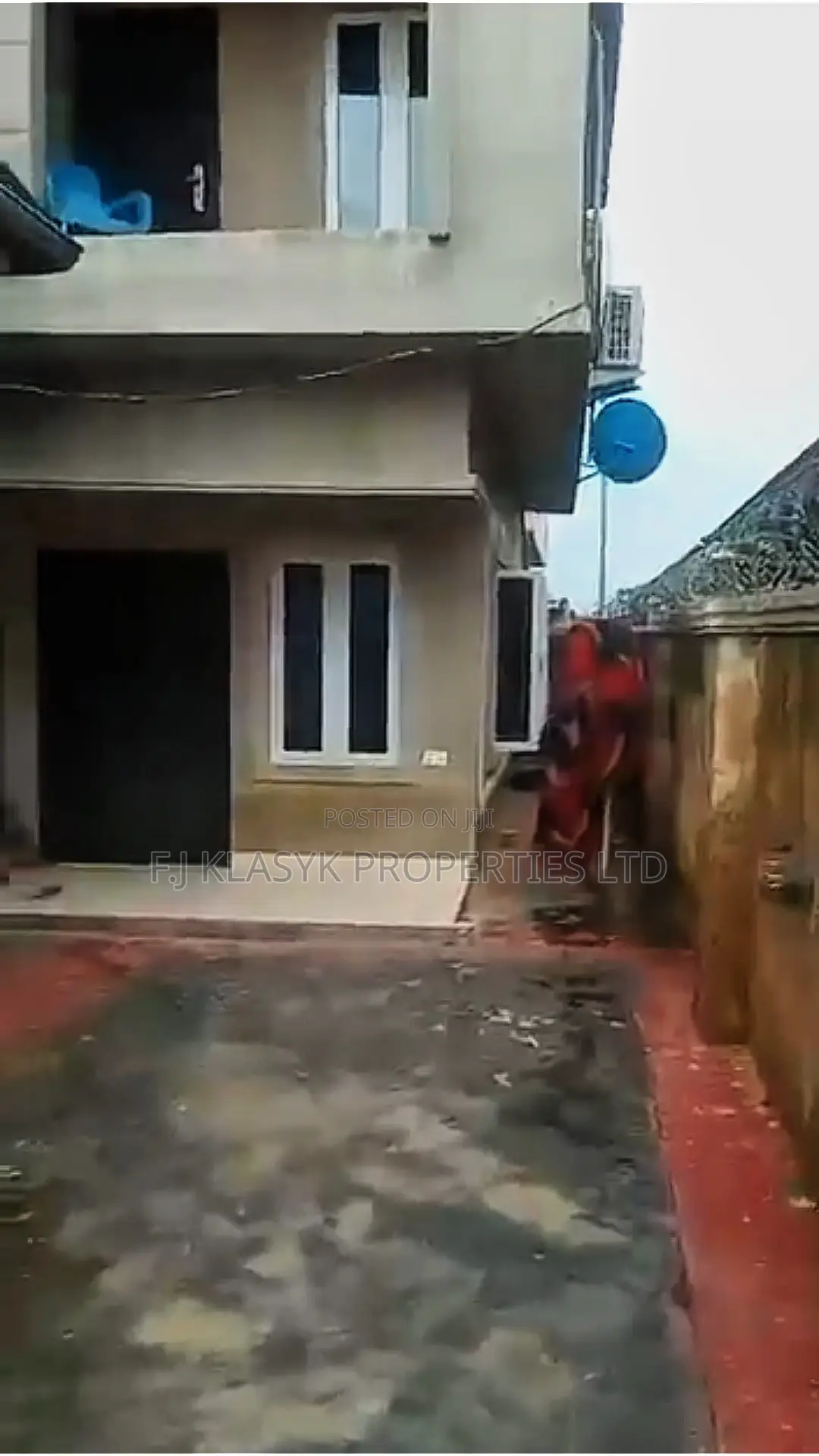 4bdrm Block of Flats in Benin City for sale
