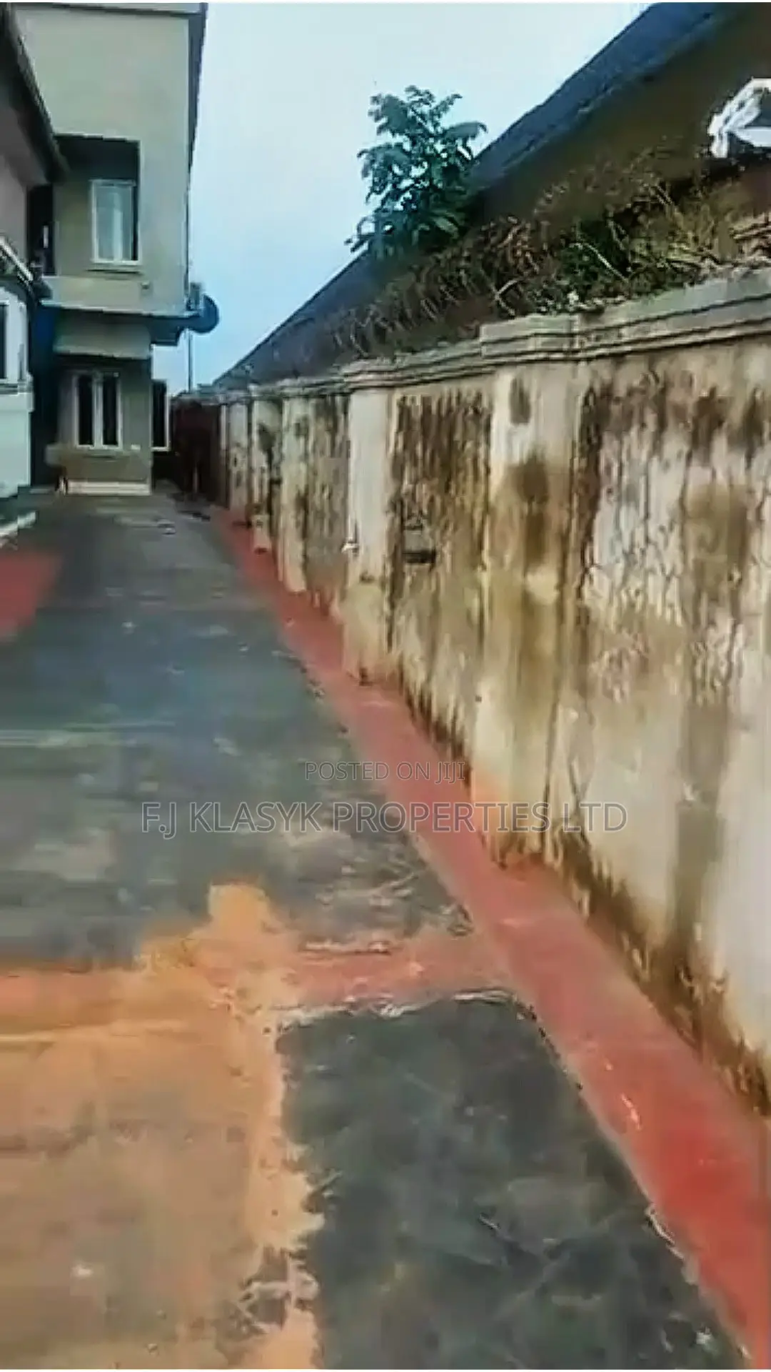 4bdrm Block of Flats in Benin City for sale