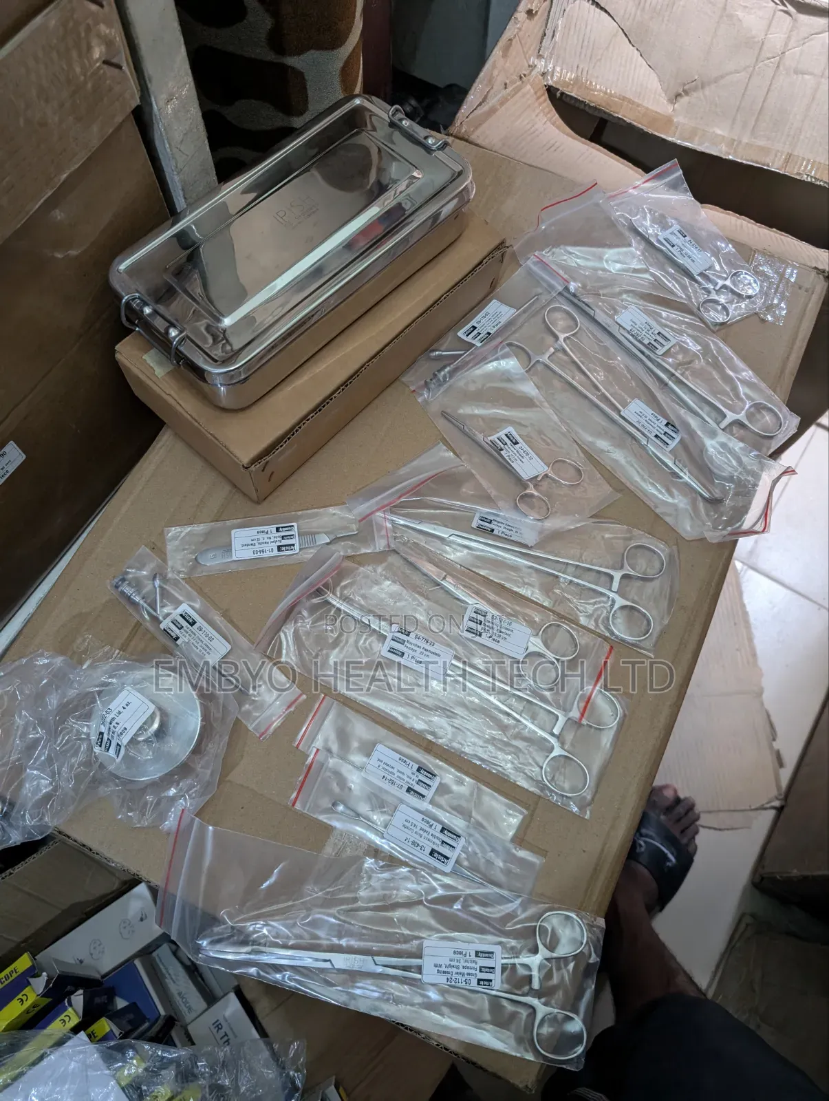 Insert and Removal Set of 15 Instrument/ Quality Forceps