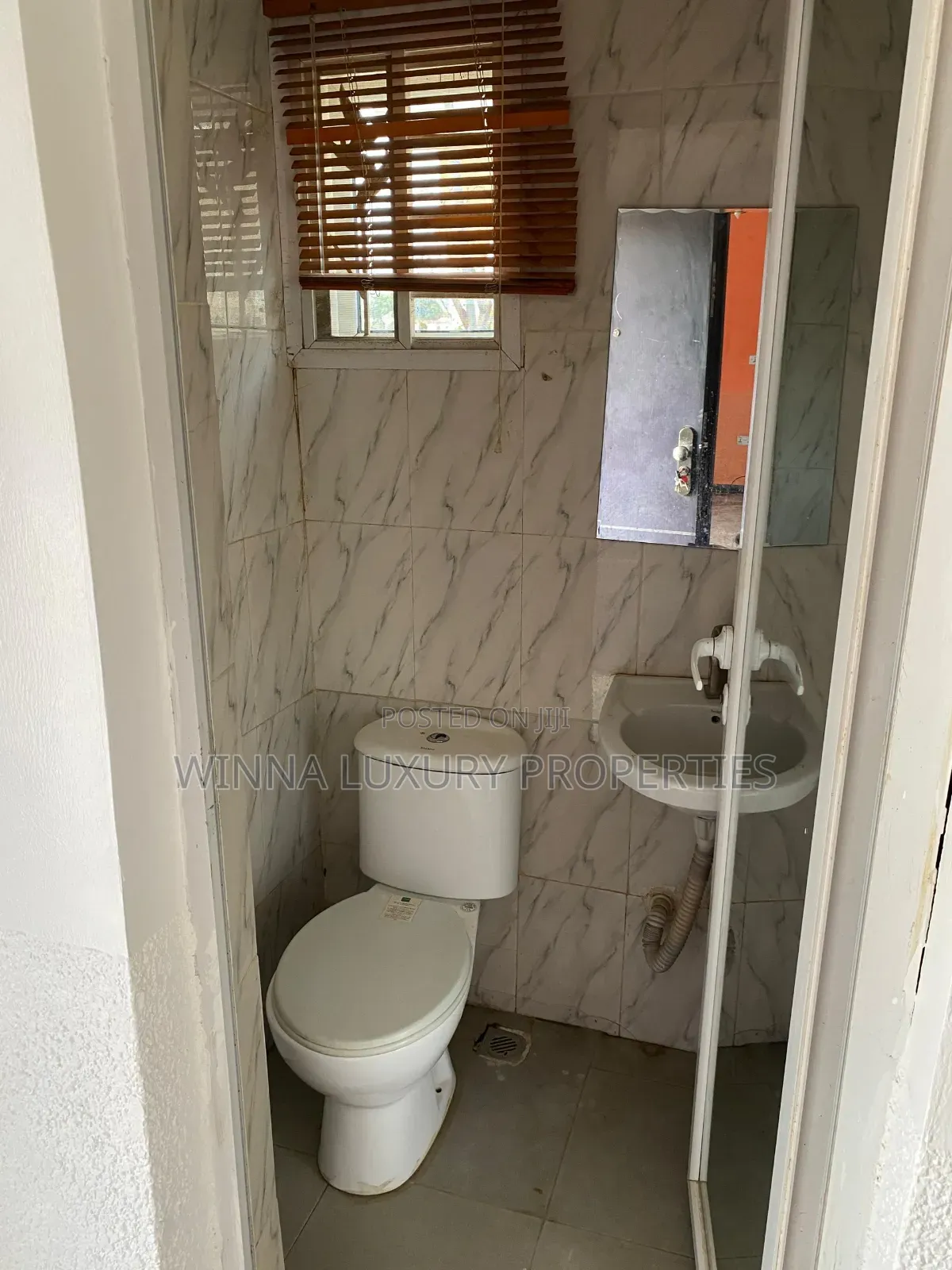 4bdrm Bungalow in C4 Grosvenor Estate, Wumba for rent