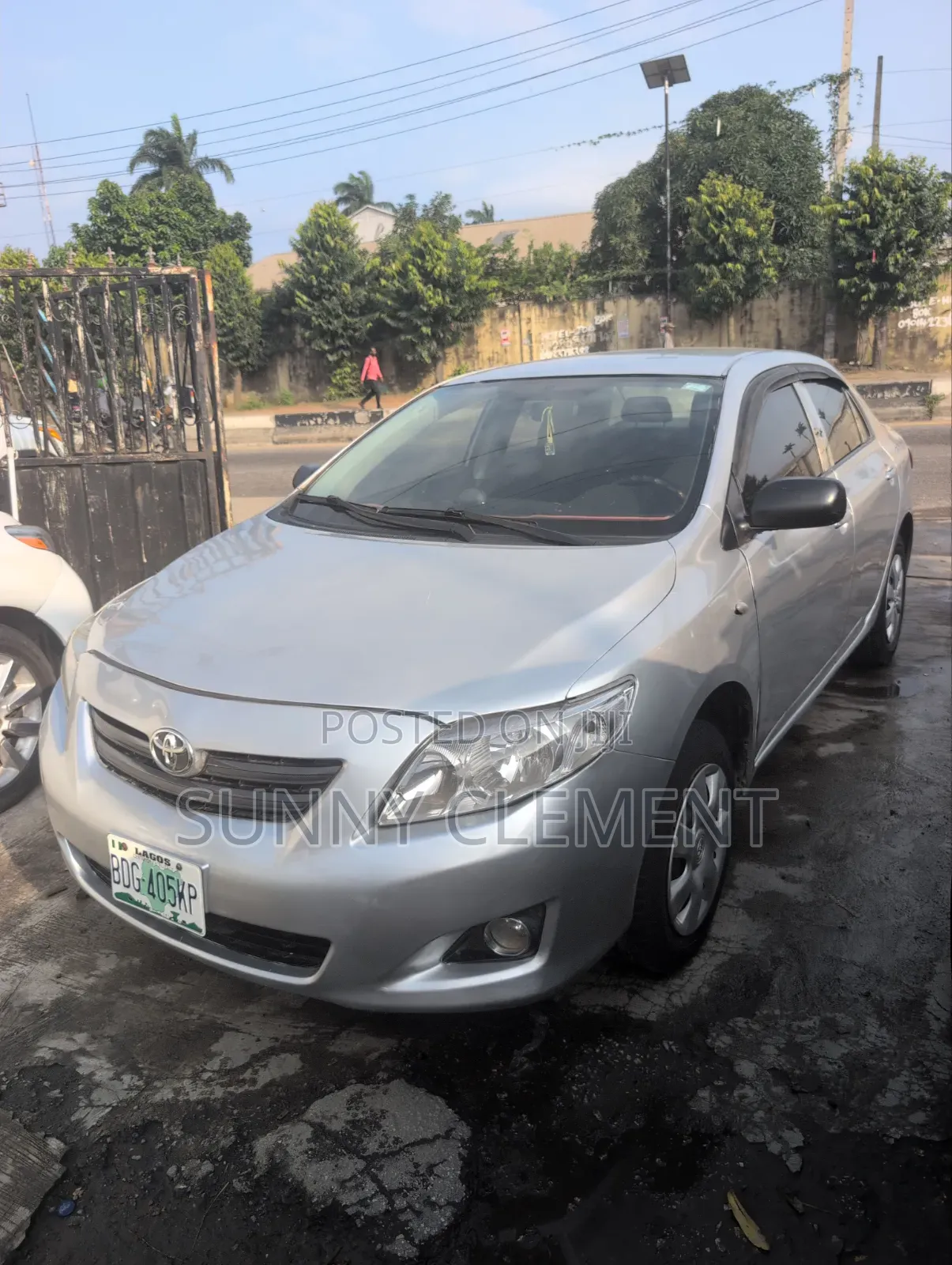Toyota Corolla 2010 Silver