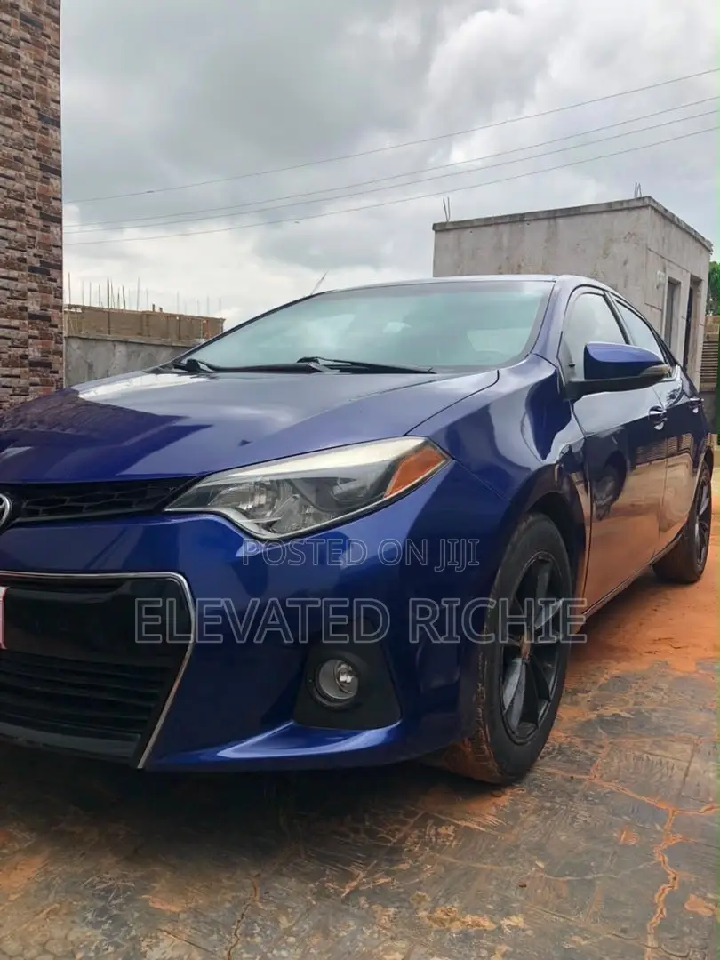 Toyota Corolla 2015 Blue