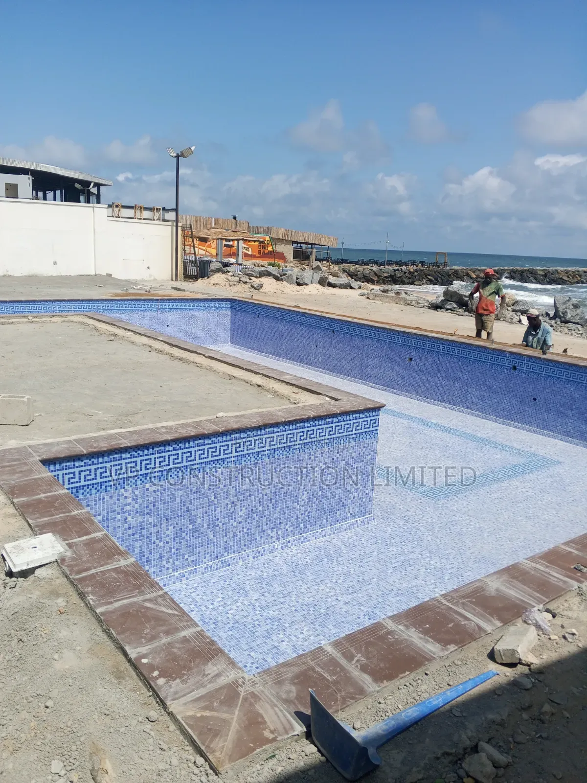 U Shape Swimming Pool