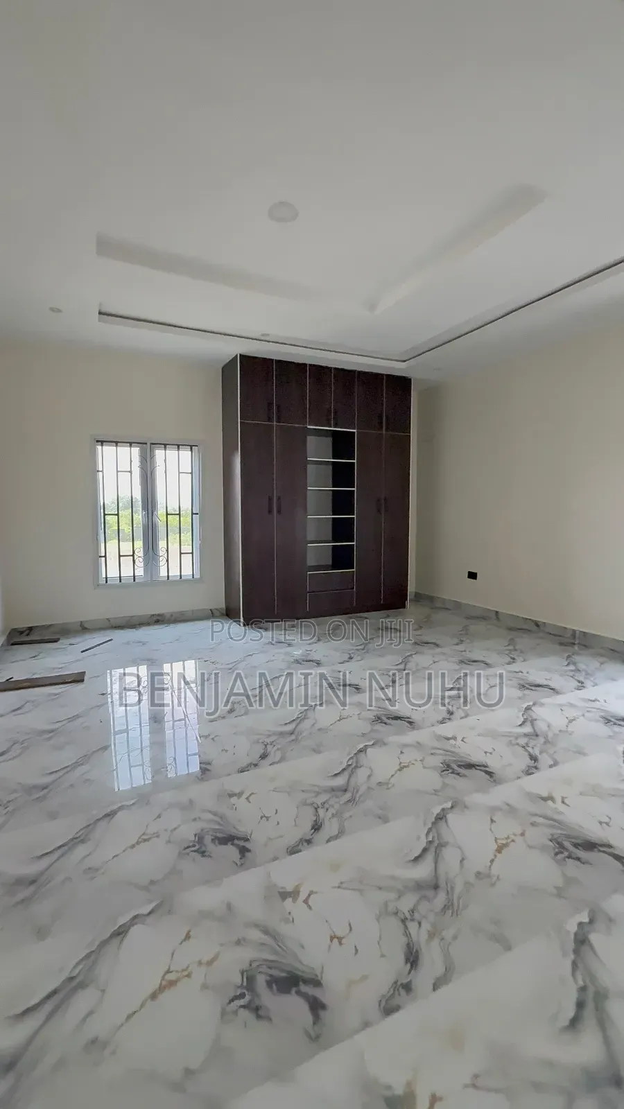 4bdrm Duplex in Orchid Road, Lafiaji for rent