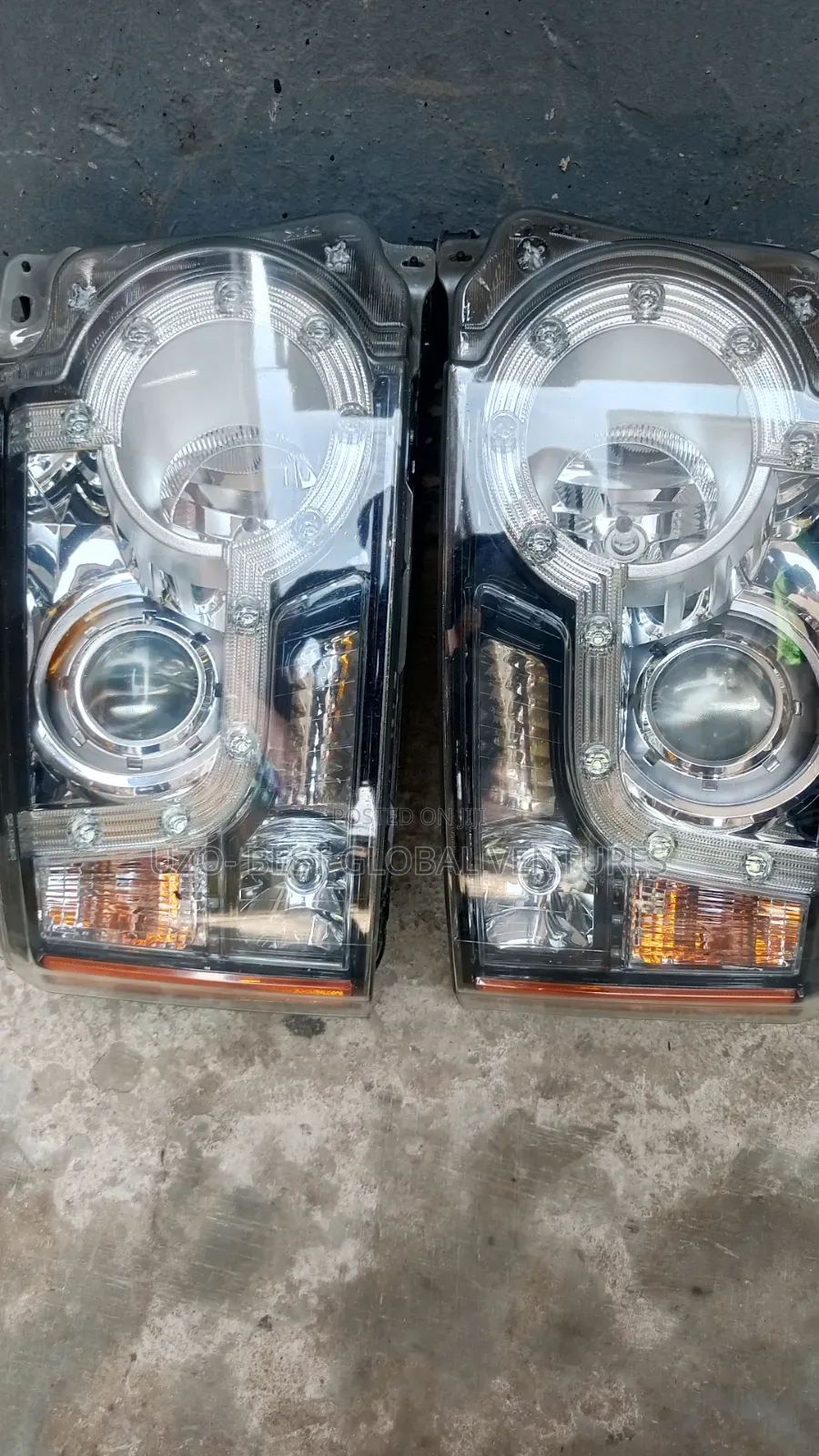 Set of Headlights Land Rover LR4 Change Type