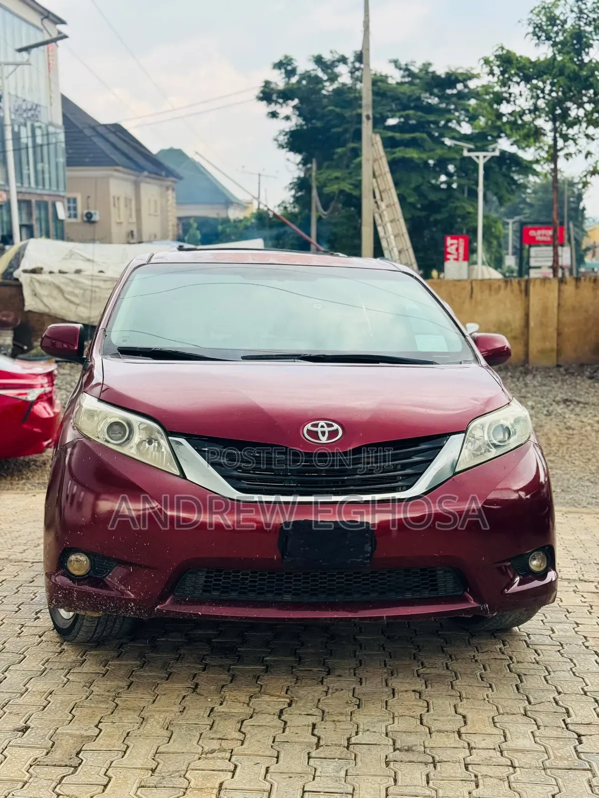 Toyota Sienna 2012 Brown