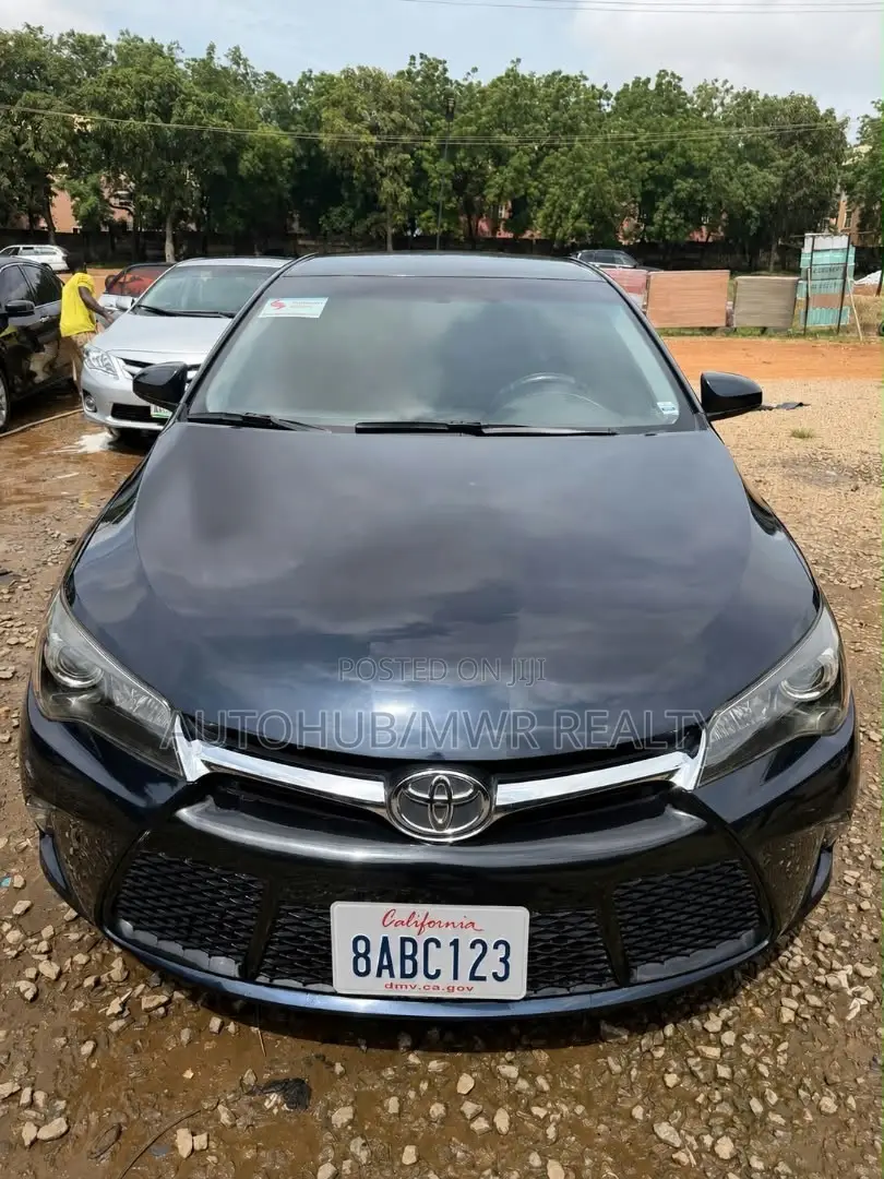 Toyota Camry 2016 Blue