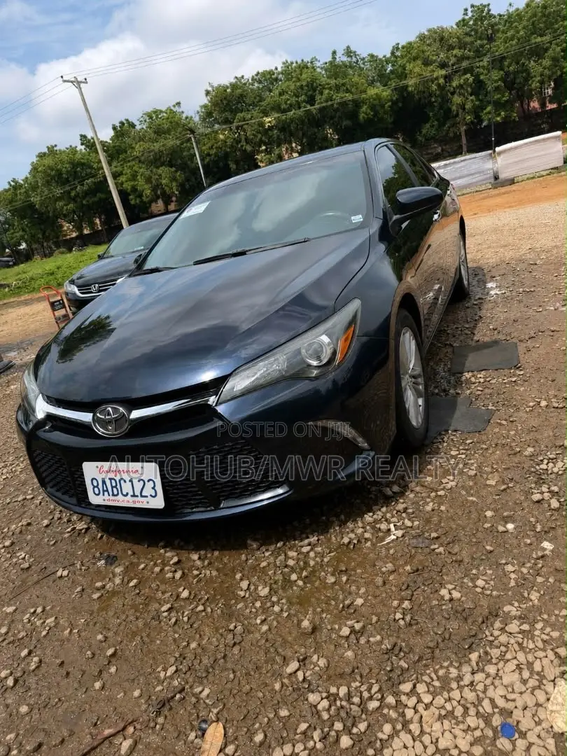 Toyota Camry 2016 Blue