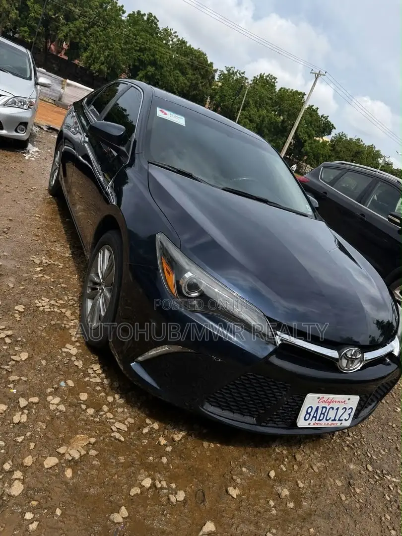 Toyota Camry 2016 Blue