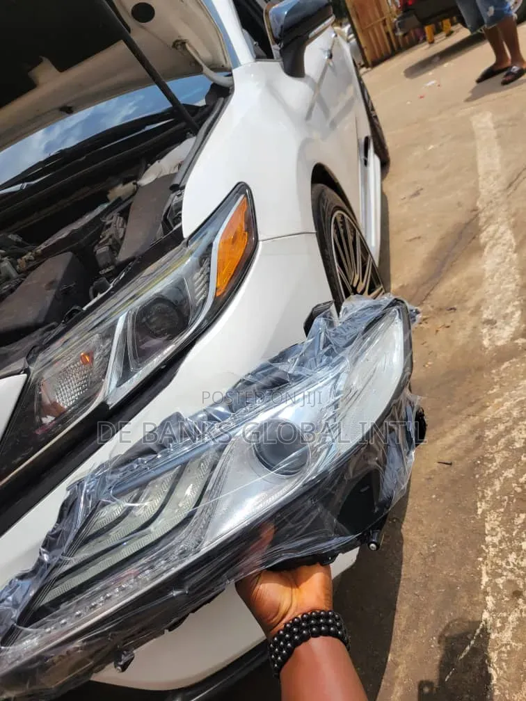 2022 Headlight Camry
