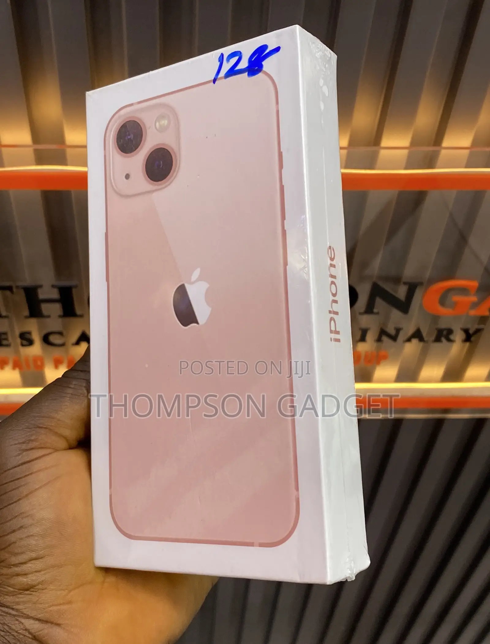 New Apple iPhone 13 128 GB Pink