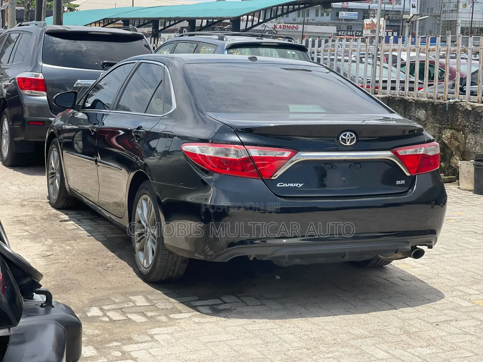 Toyota Camry SE 4dr Sedan (2.5L 4cyl 6A) 2017 Black