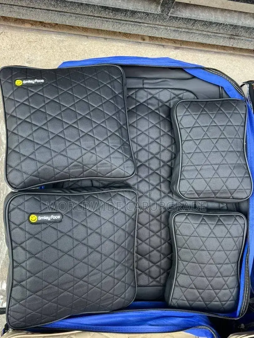 Seat Cover Milk and Black