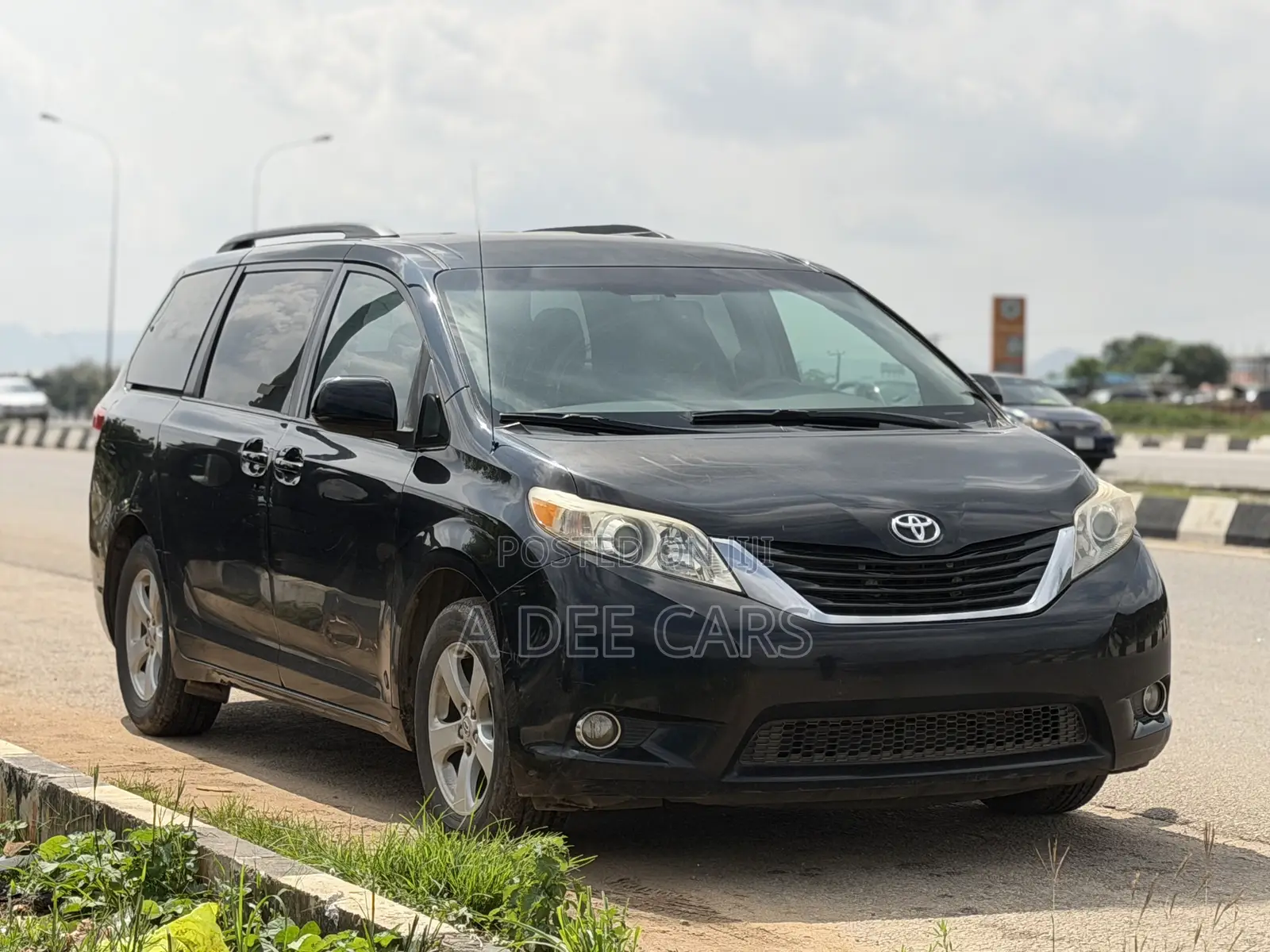 Toyota Sienna 2015 Black