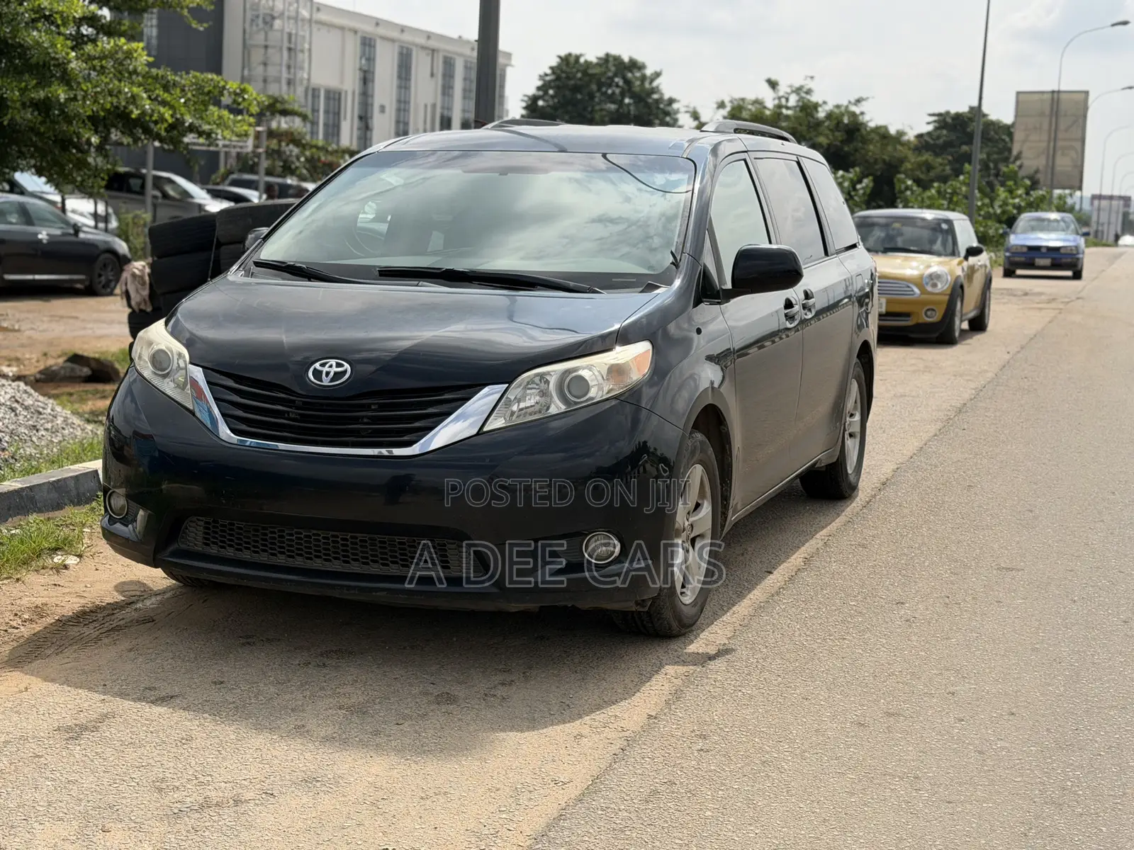 Toyota Sienna 2015 Black