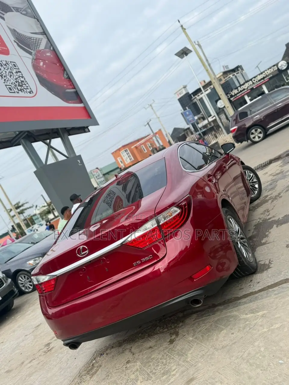 Lexus ES 350 FWD 2014 Red