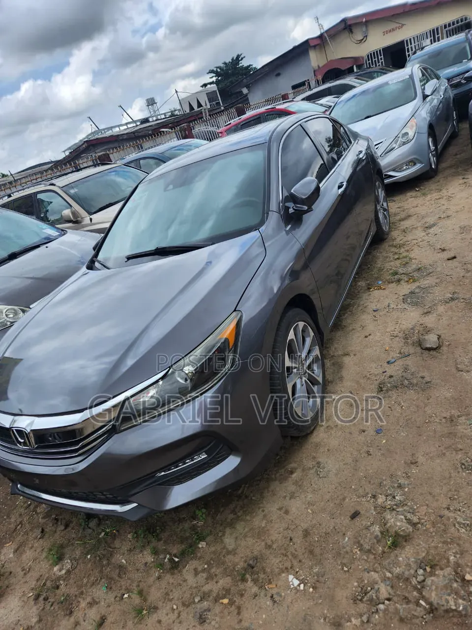 Honda Accord EX 4dr Sedan FWD (2.4L 4cyl 2A) 2017 Gray
