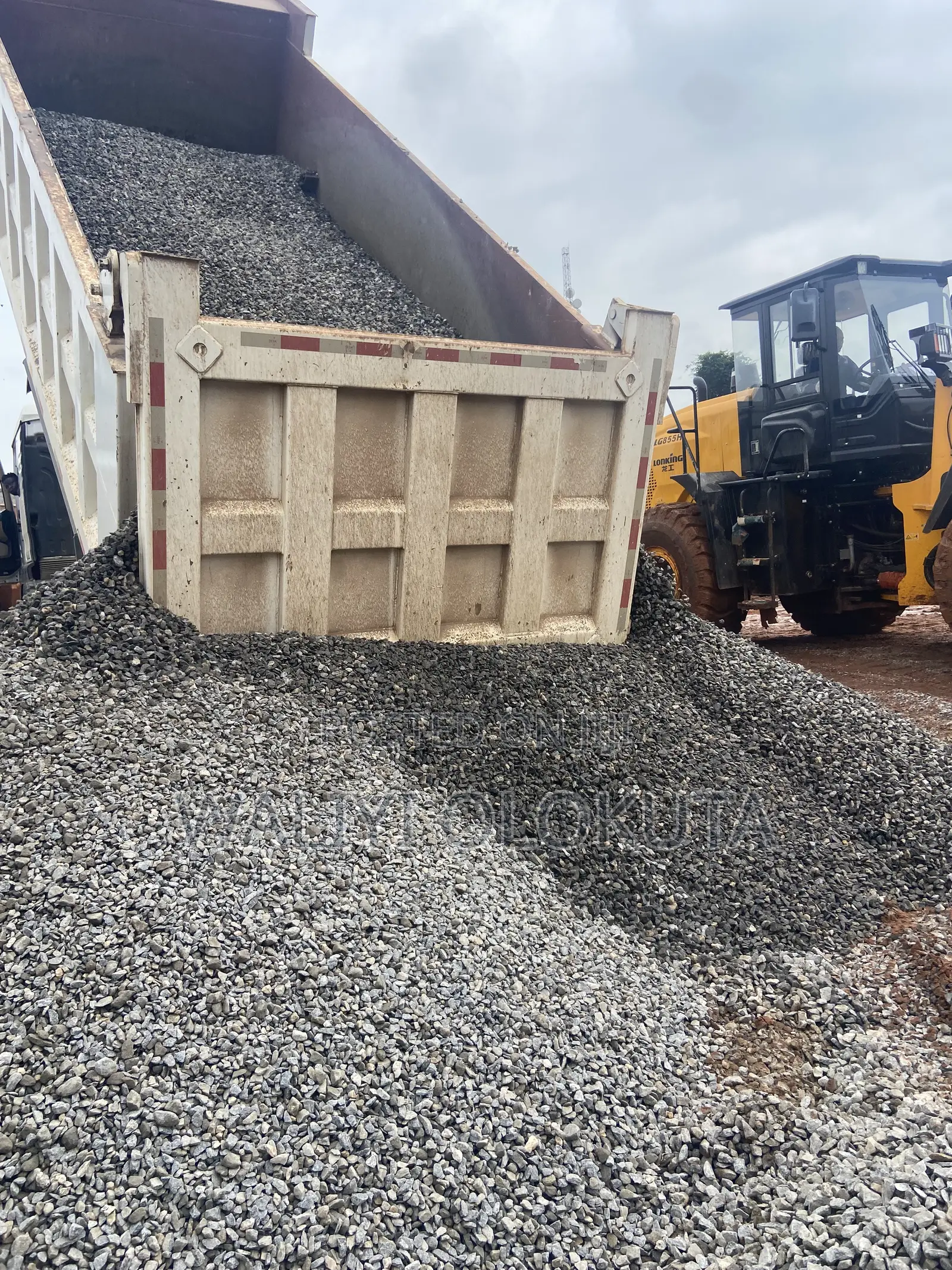 30 Tons Granite