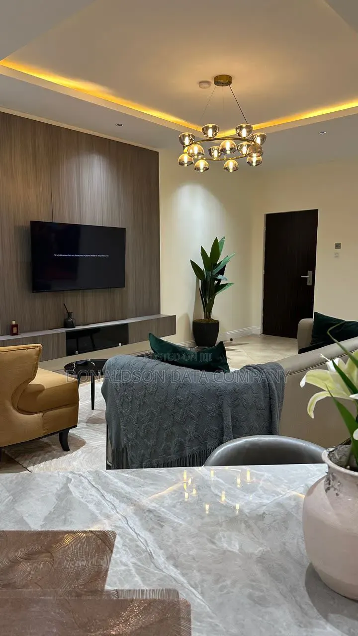 Furnished 3bdrm Apartment in Lateef Estate for sale