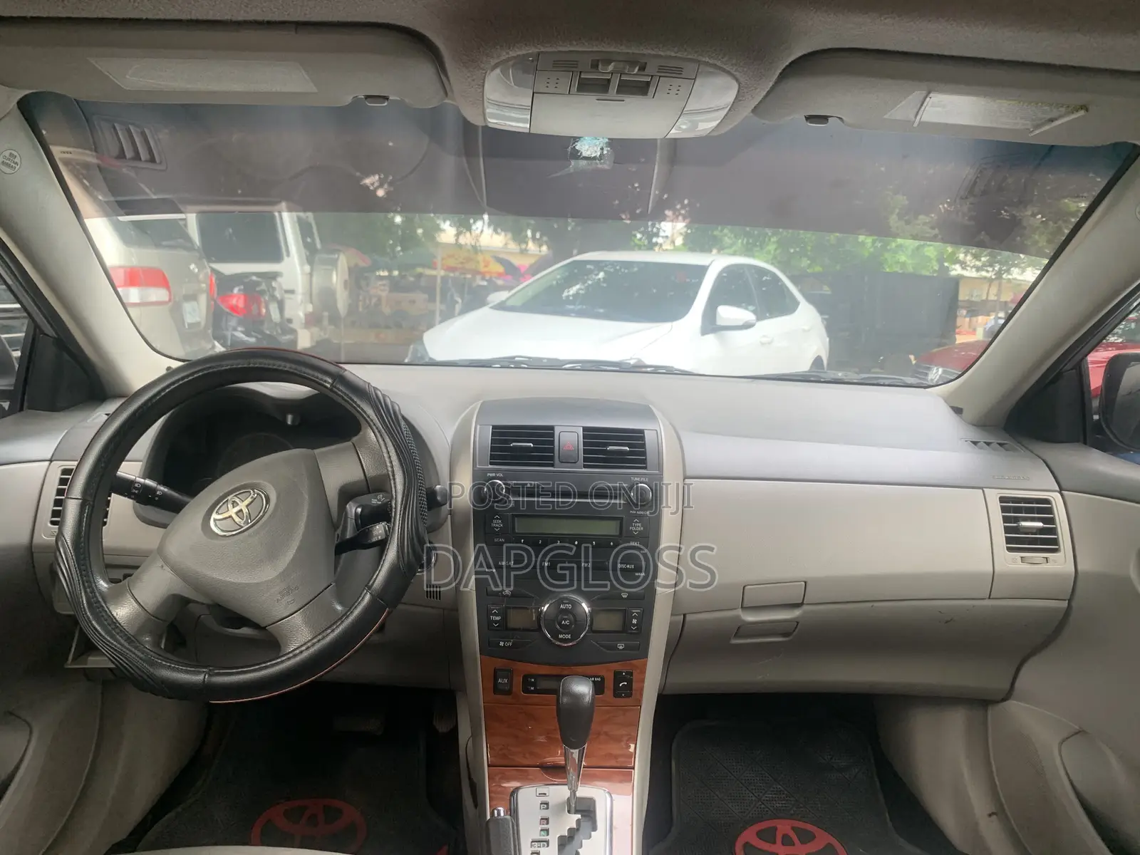 Toyota Corolla 2011 Silver