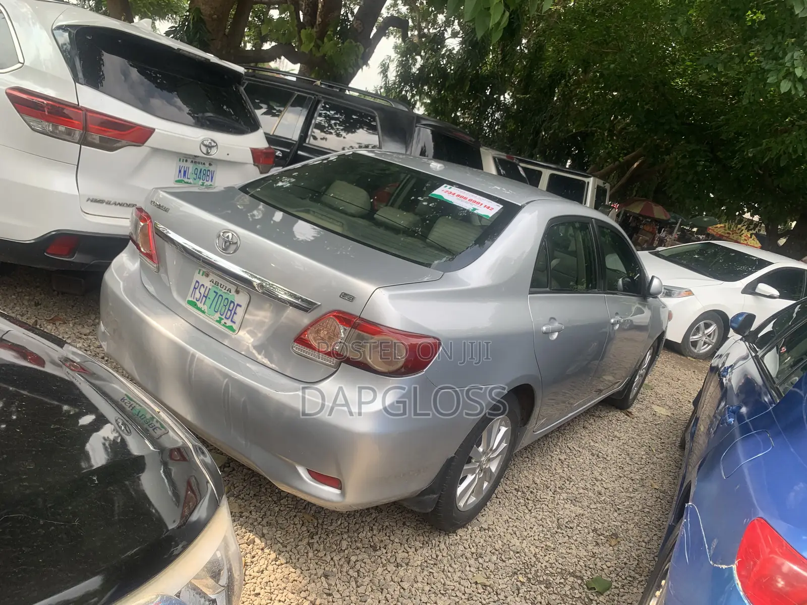 Toyota Corolla 2011 Silver