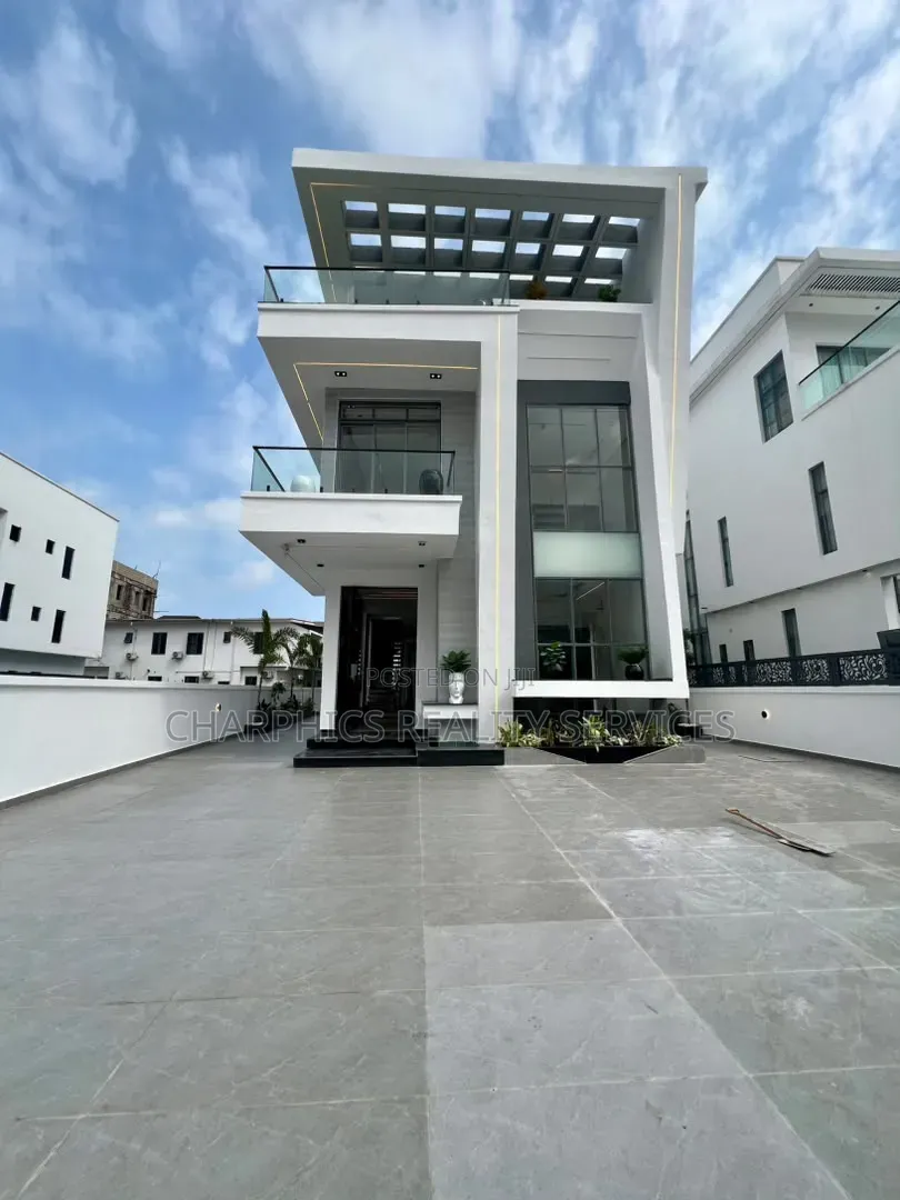 5bdrm Duplex in Osapa london for sale
