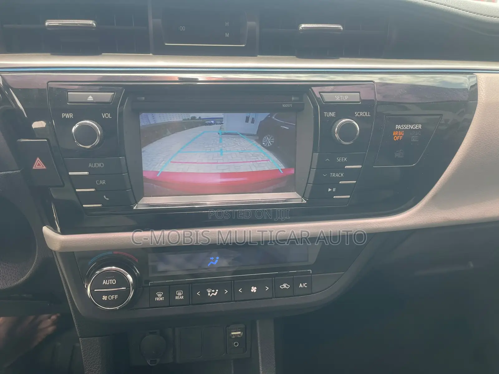 Toyota Corolla LE 4dr Sedan (1.8L 4cyl CVT) 2016 Red