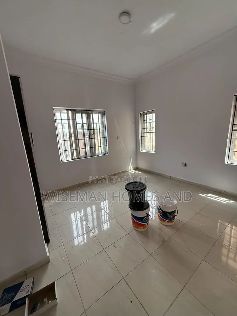 3bdrm Apartment in Lakowe Ibeju Lekki for rent