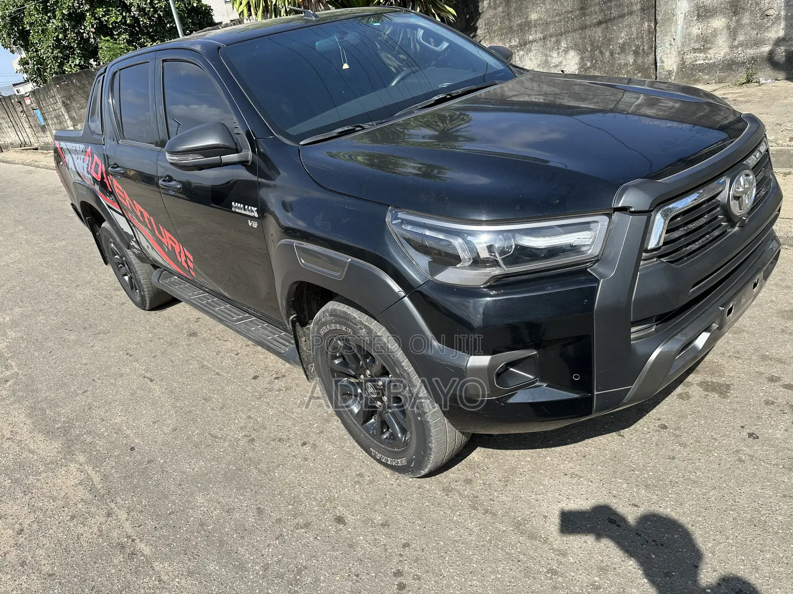 Toyota Hilux 2024 Black