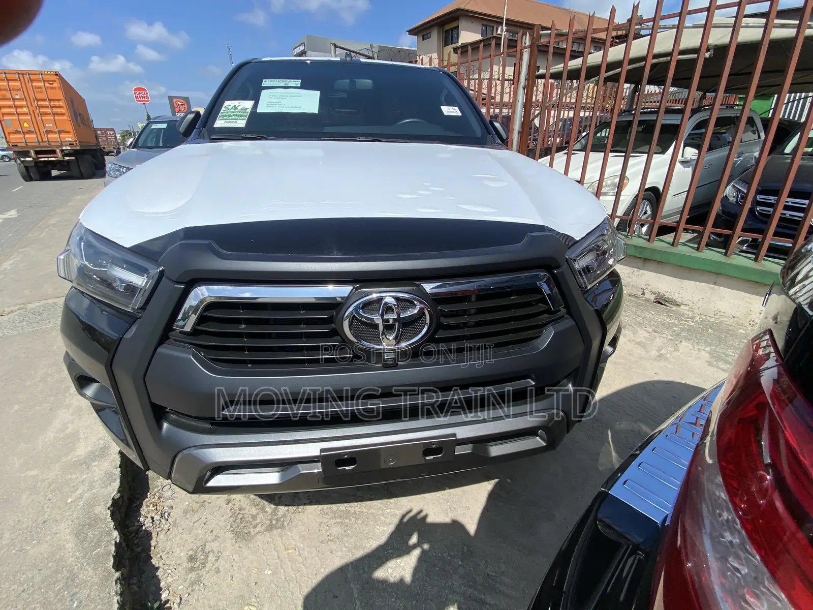 New Toyota Hilux SR5 (Electric) 2026 Black