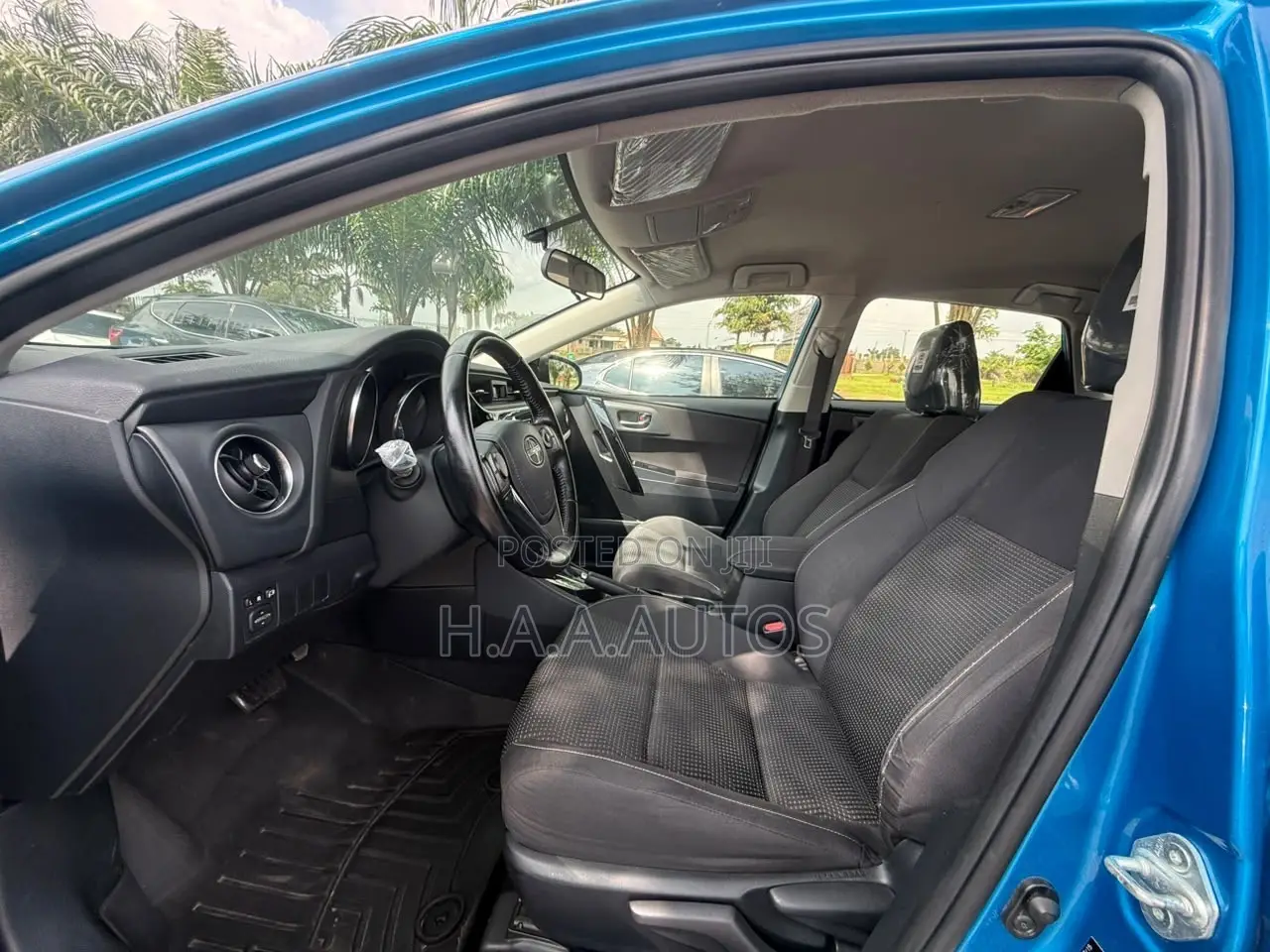 Toyota Corolla 2016 Blue