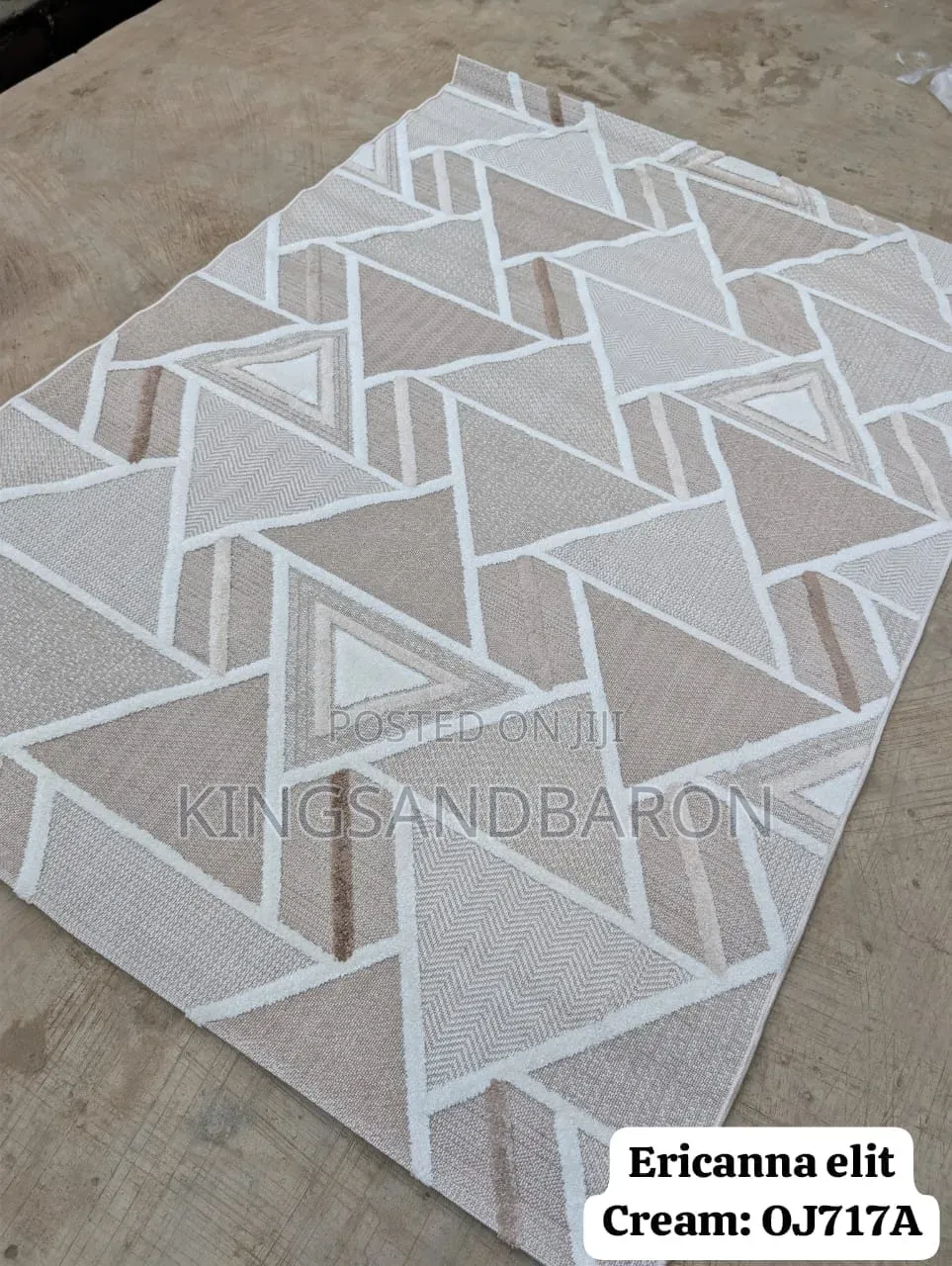 7x10fts L.Gray and Black Turkish Center Rugs