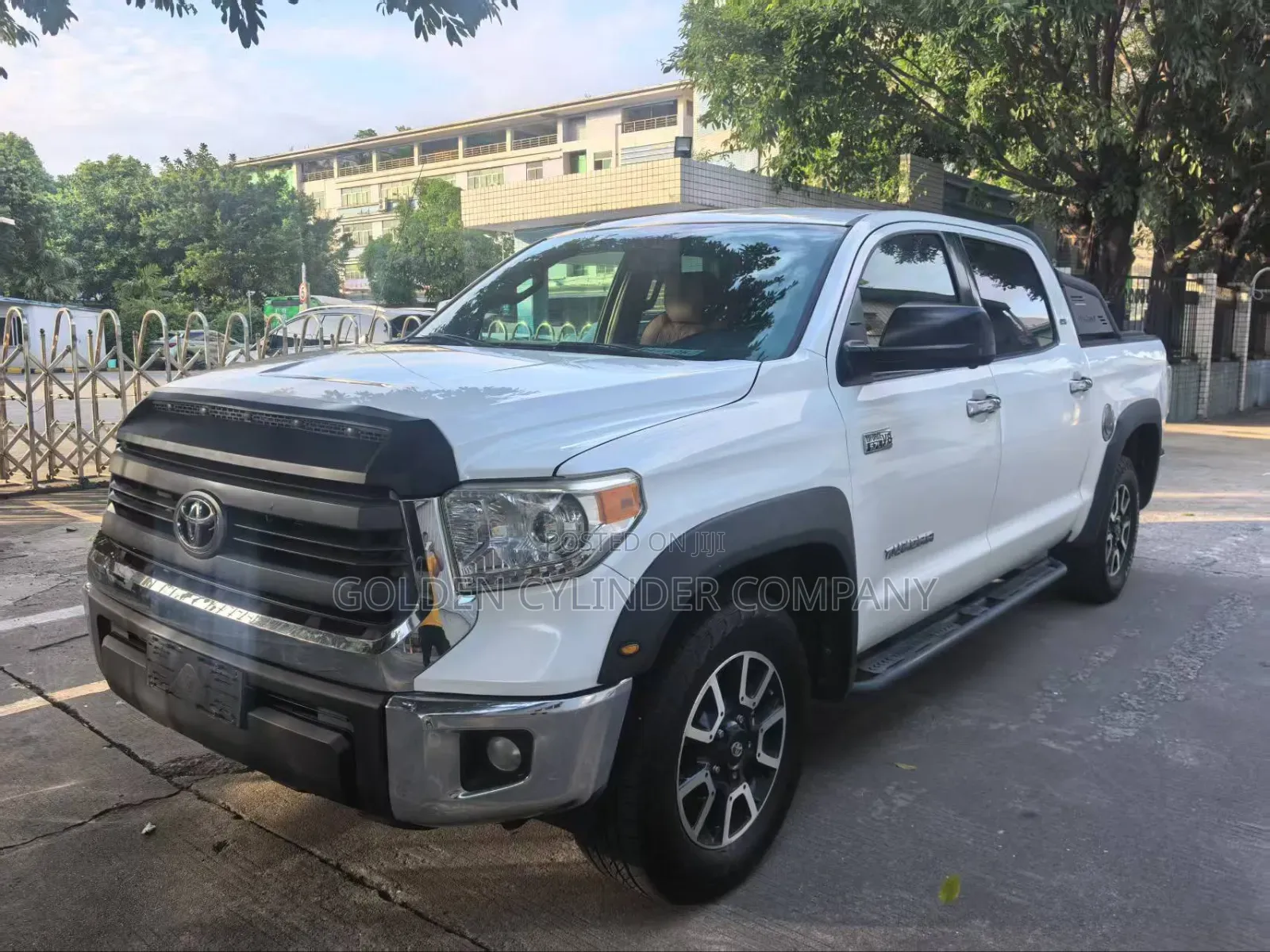 Toyota Tundra 2013 White