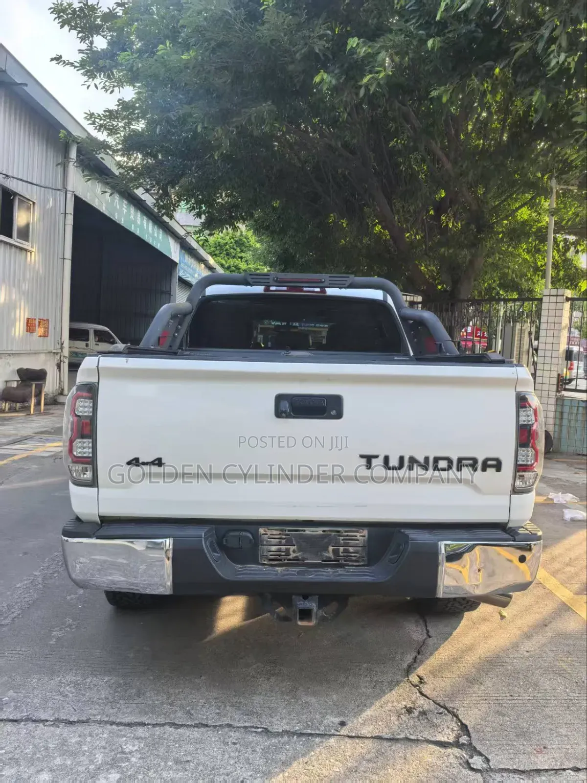 Toyota Tundra 2013 White