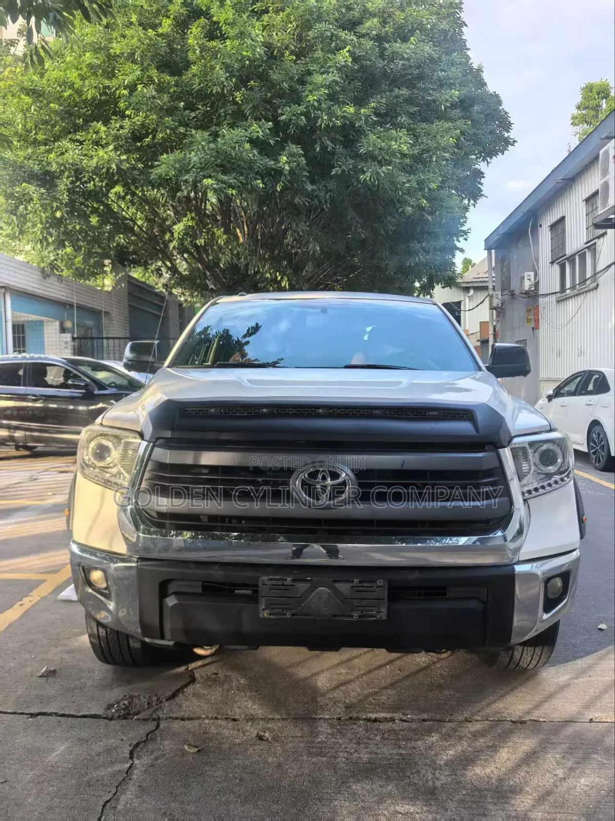 Toyota Tundra 2013 White