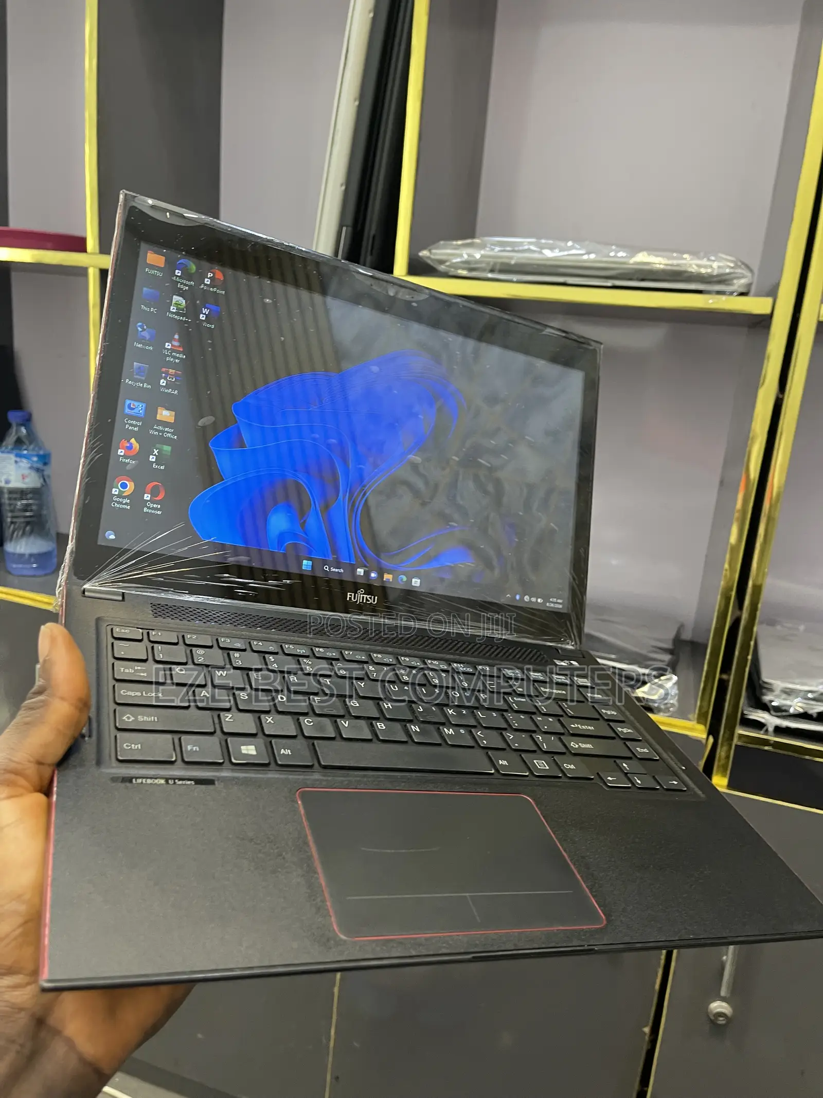 Laptop Fujitsu Lifebook UH574 8GB Intel Core i7 SSD 128GB