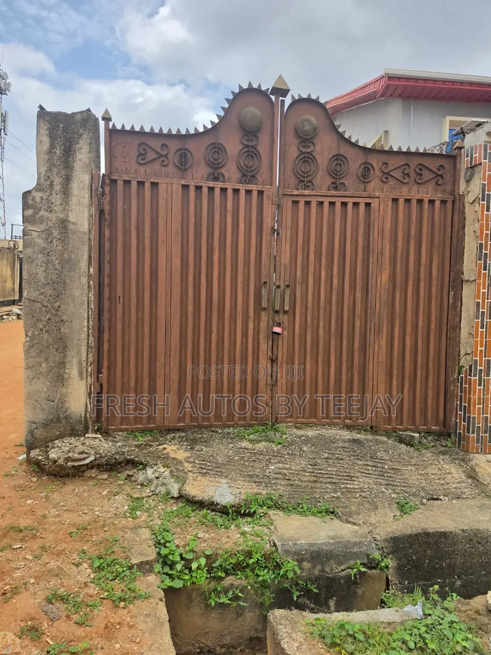 3bdrm Block of Flats in Kelvin Estate,, Ifo for sale